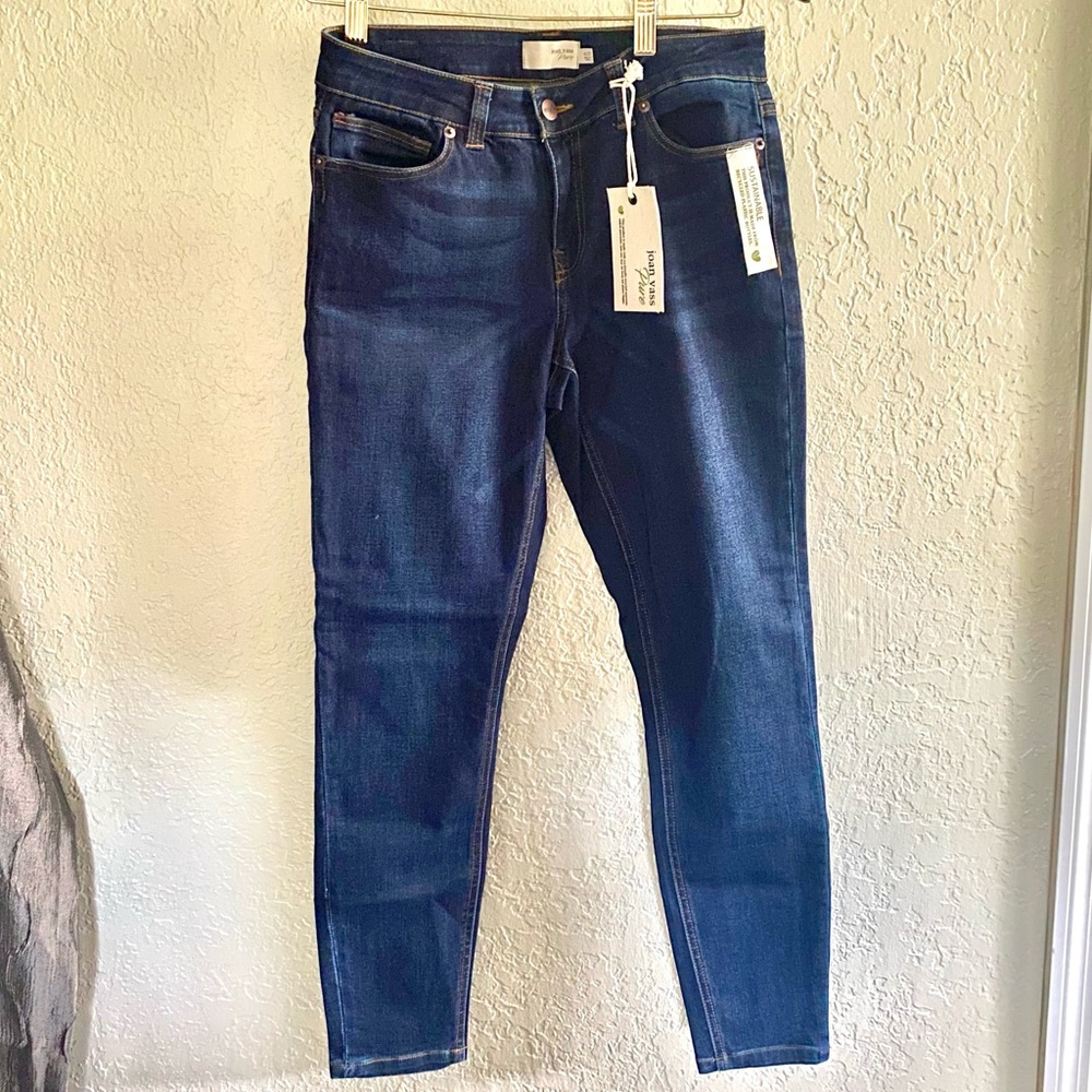 Joan Vass Pure Sustainable Eco-Friendly Recycled Plastic Skinny Stretch Jeans